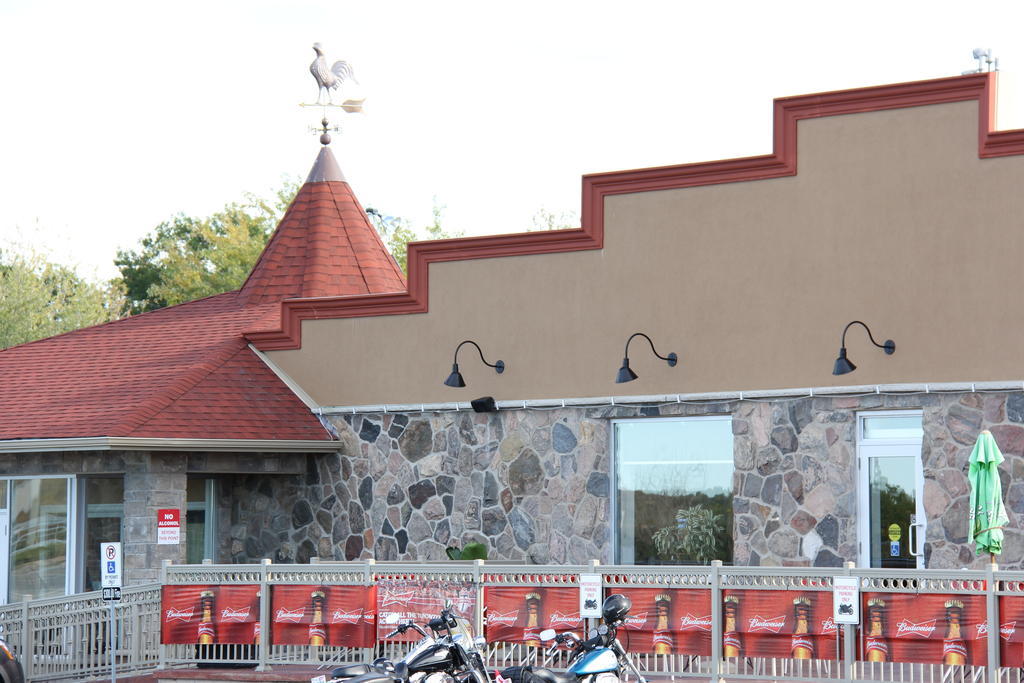 Regency Athletic Resort / Bar & Grill Niagara Falls Exteriör bild