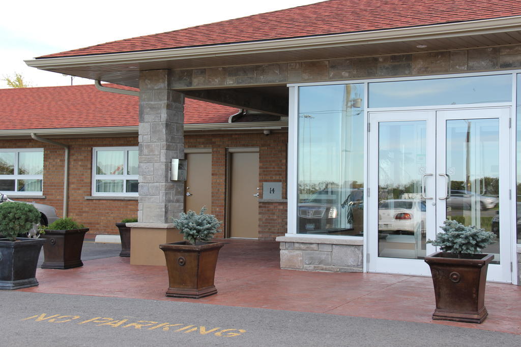 Regency Athletic Resort / Bar & Grill Niagara Falls Exteriör bild