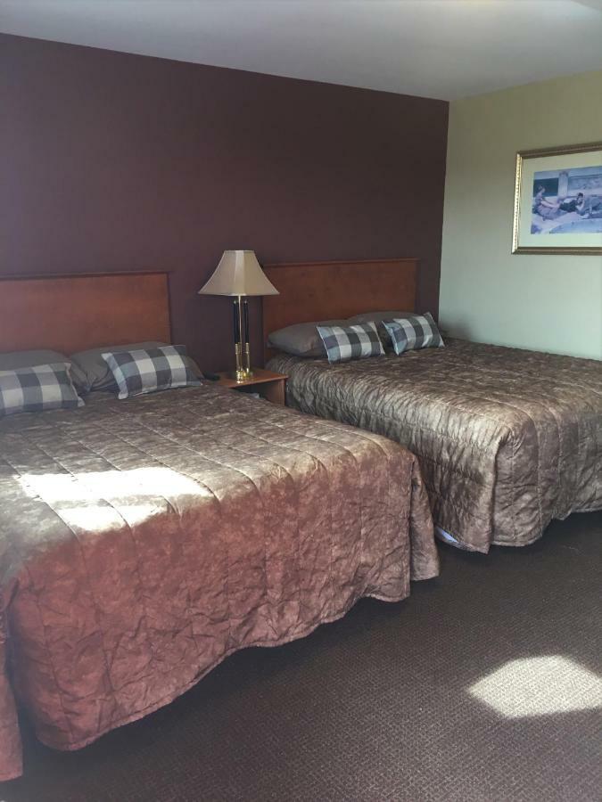 Regency Athletic Resort / Bar & Grill Niagara Falls Exteriör bild